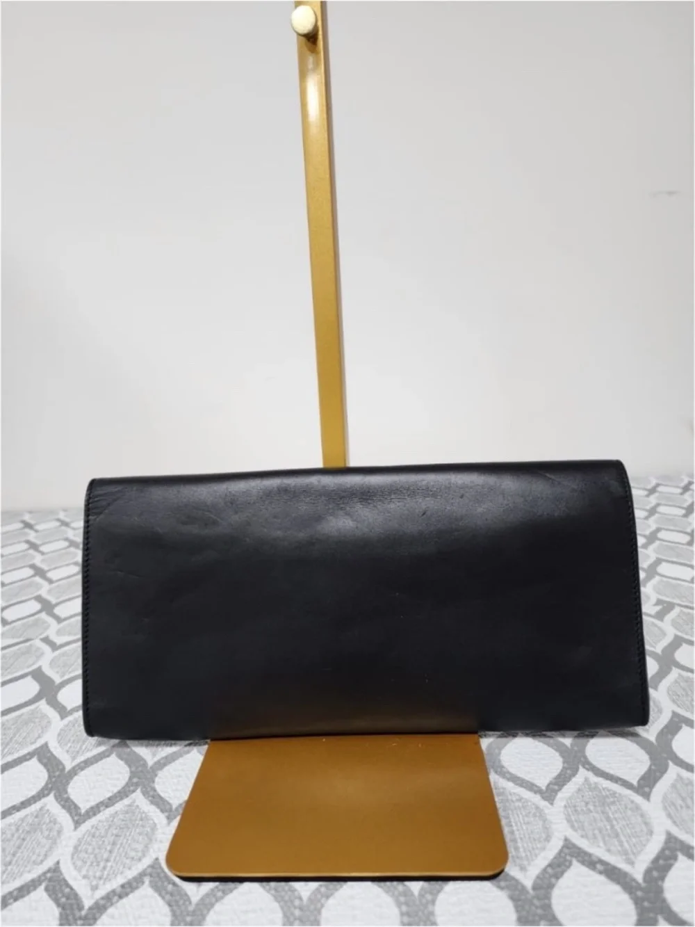 Authentic YVES SAINT LAURENT Smooth Calfskin Leather Lutetia Flap Clutch Bag Bla - Picture 11 of 12